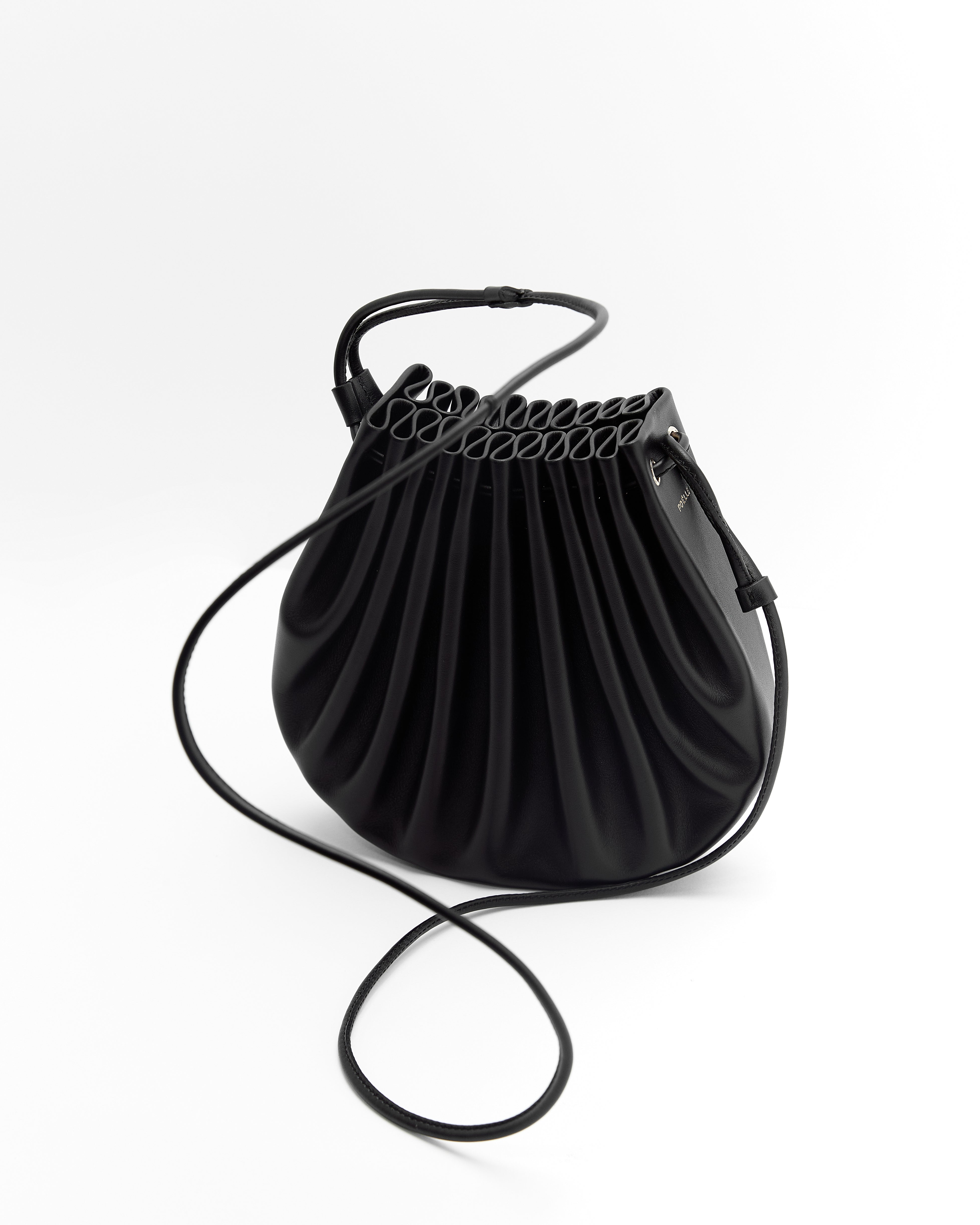 Costa bag w czarnym