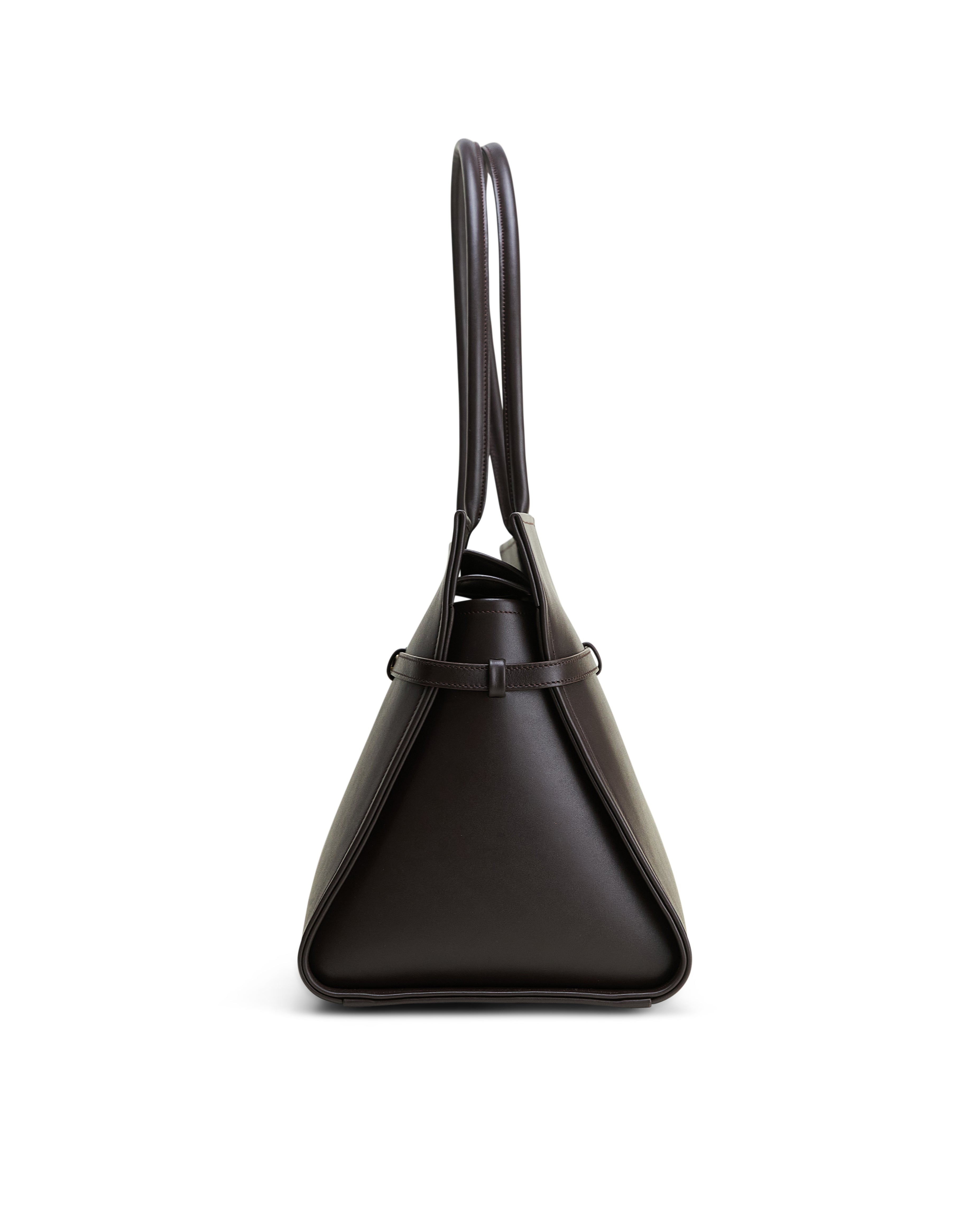 Object №03 Bag w brązowym