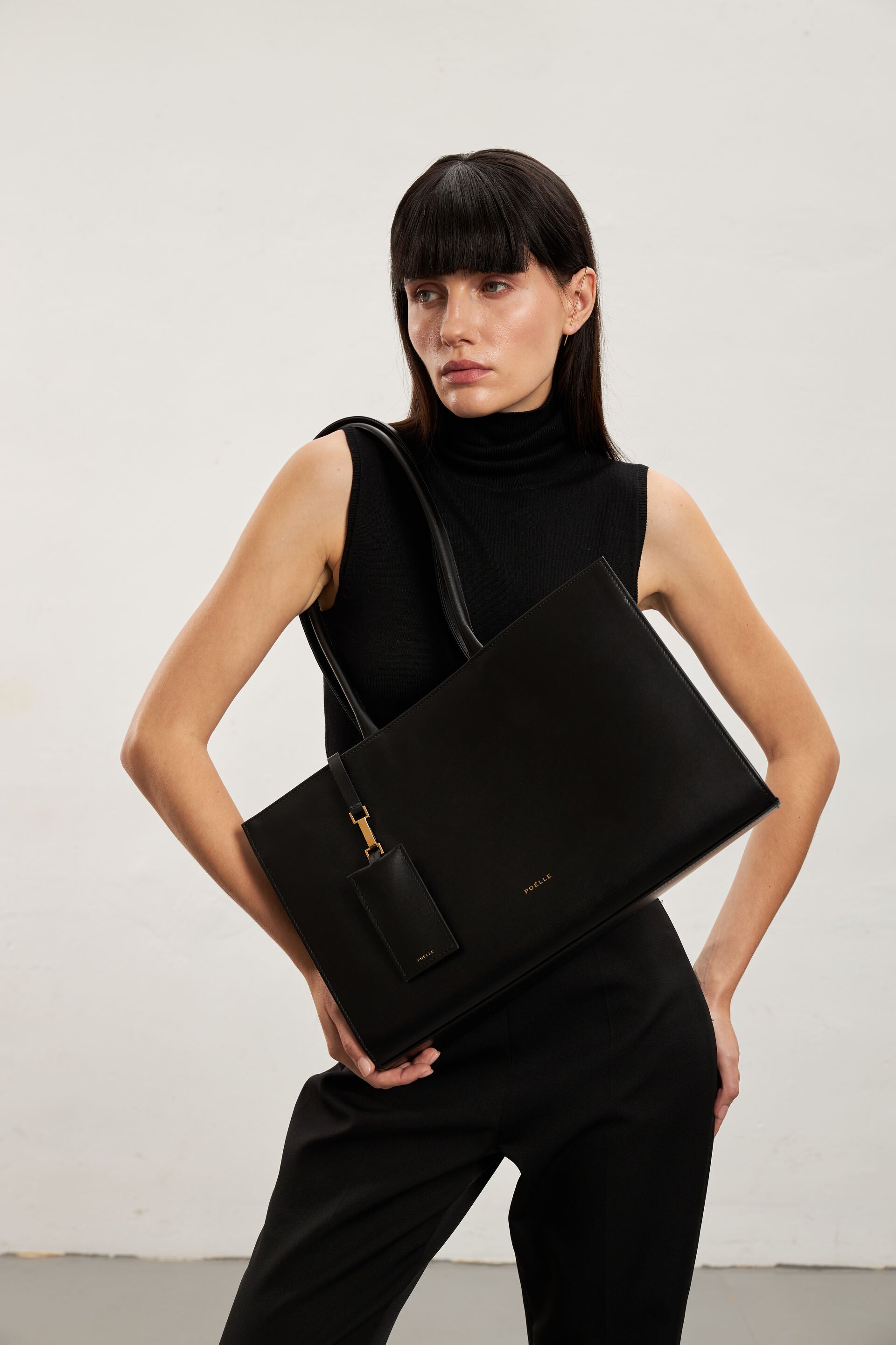 Carolyn Tote Bag Medium w czarnym