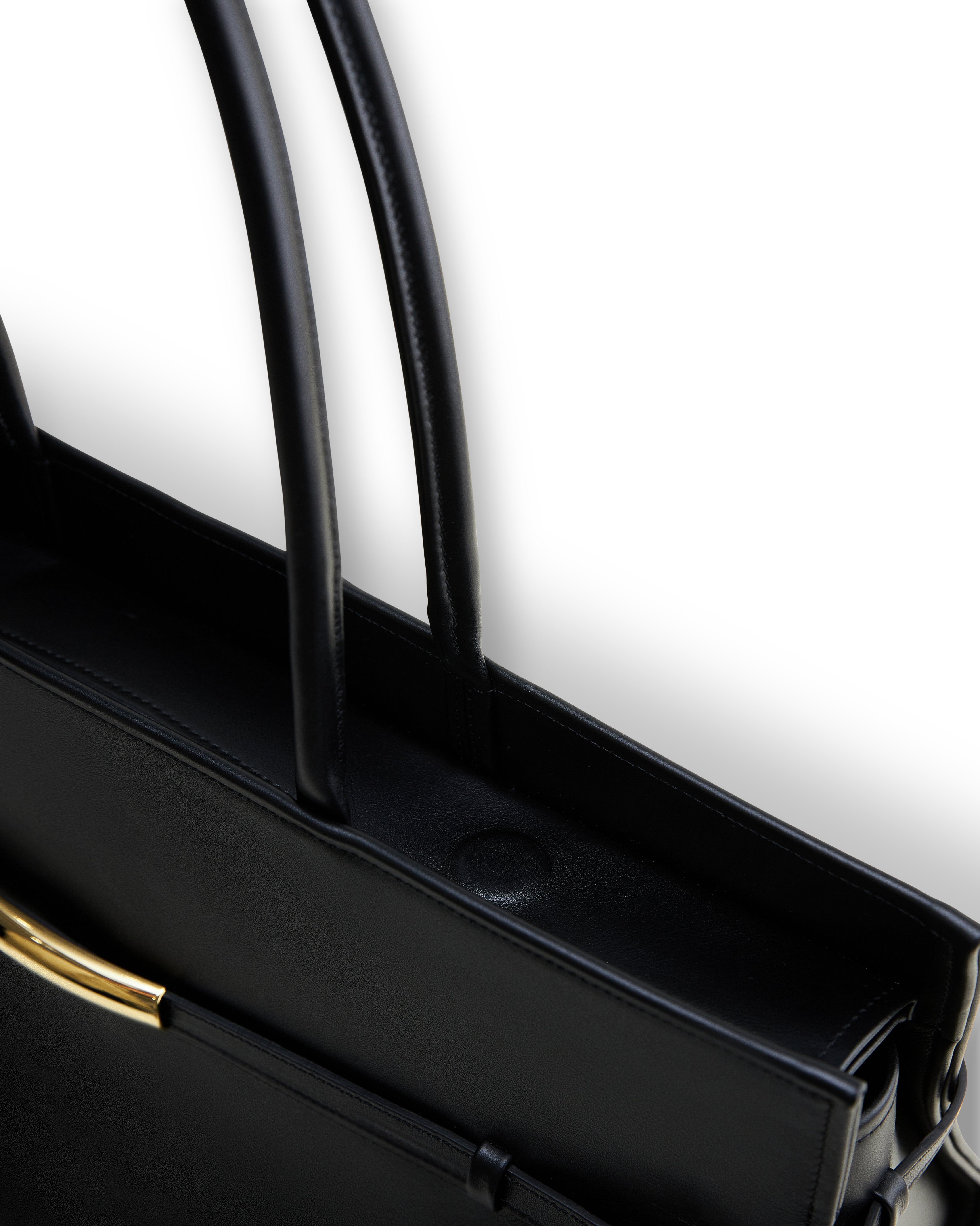 Object №03 Bag w czarnym